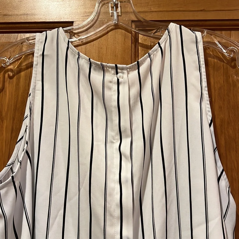 Dalia sleeveless top - Picture 5 of 5